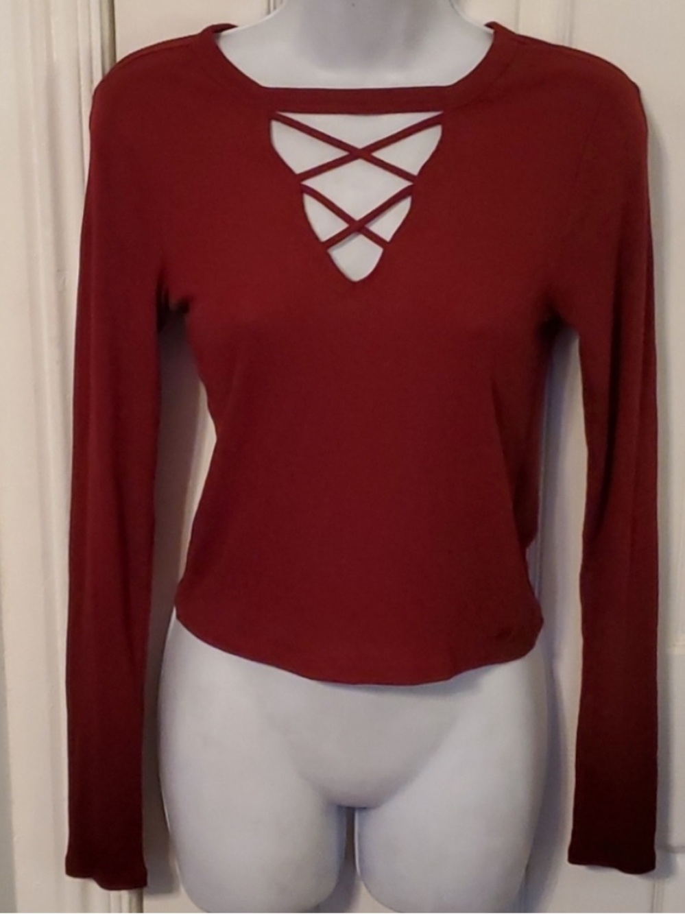 Hollister Must Have Collection  Top